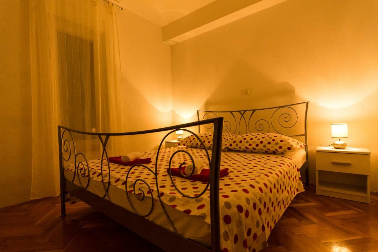 Apartman Ruza Lägenhet Trogir Exteriör bild
