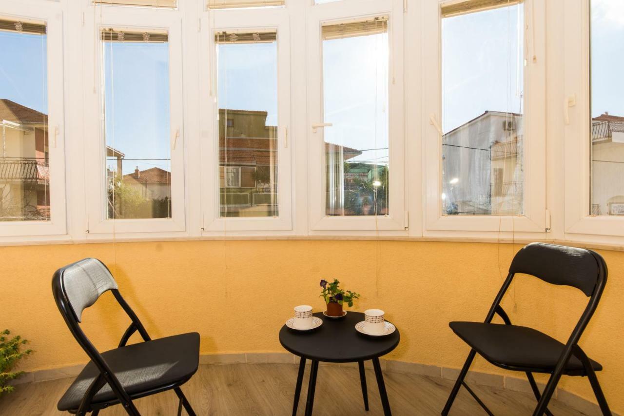 Apartman Ruza Lägenhet Trogir Exteriör bild